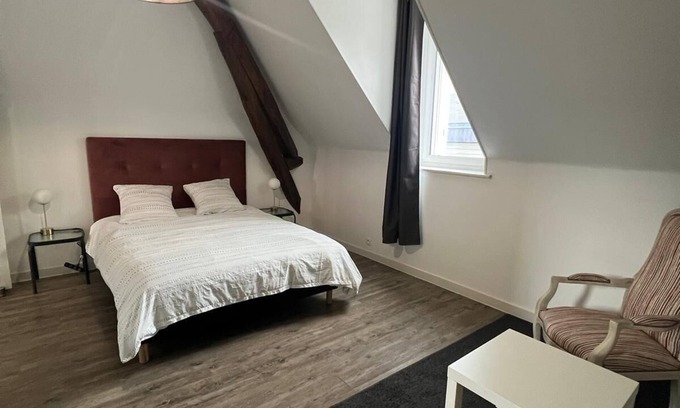 Chartres Apartment | Le Cocon - Appartement vue Cathédrale - Cœur de Ville Historique