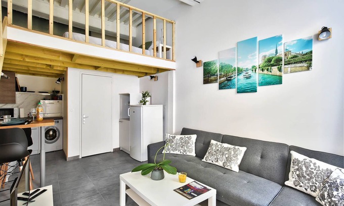 Montessuy Boat Rental | Le Cocoon Saint Clair