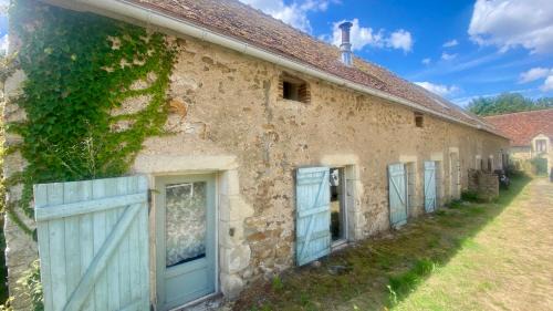 Thollet House | Le Coin Perdu