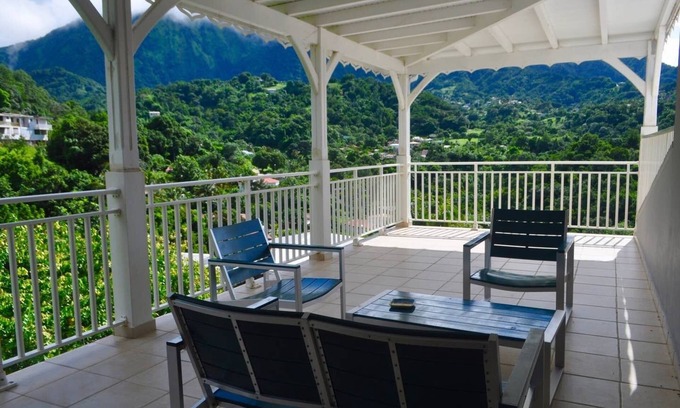 Le Morne-Vert Apartment | Le Colibri Vert - Vue sur Les Pitons du Morne Vert