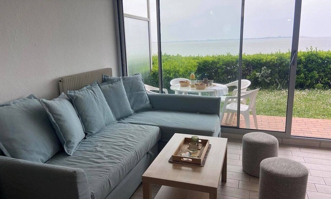 Le Crotoy Apartment | Le Colvert, seafront apartment