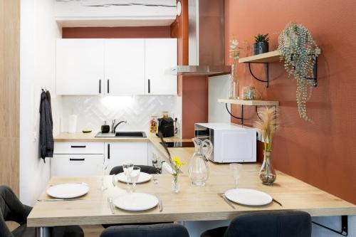 Provins Apartment | Le Constantin - Charme & confort à 2 pas du centre-ville