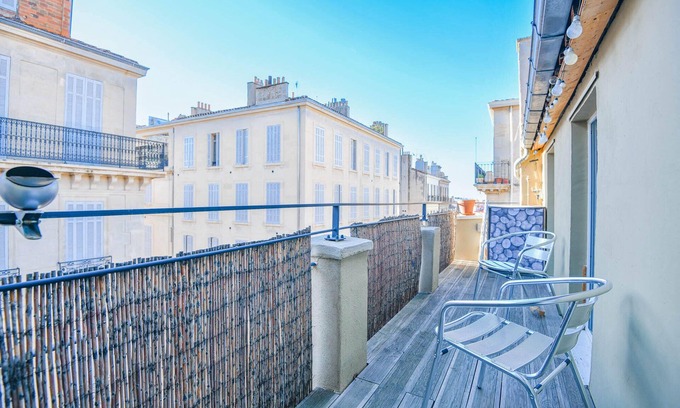 Le Chapitre Apartment | Le Coq - Bel appart avec terrasse à St-Charles