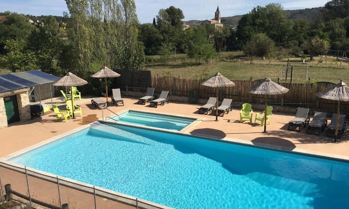 Joyeuse House | Le Cosi Cool Douce Family