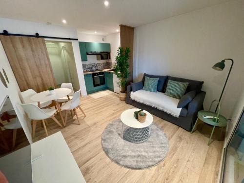 Saint-Mandrier-sur-Mer Apartment | Le Cosy Pin Rolland