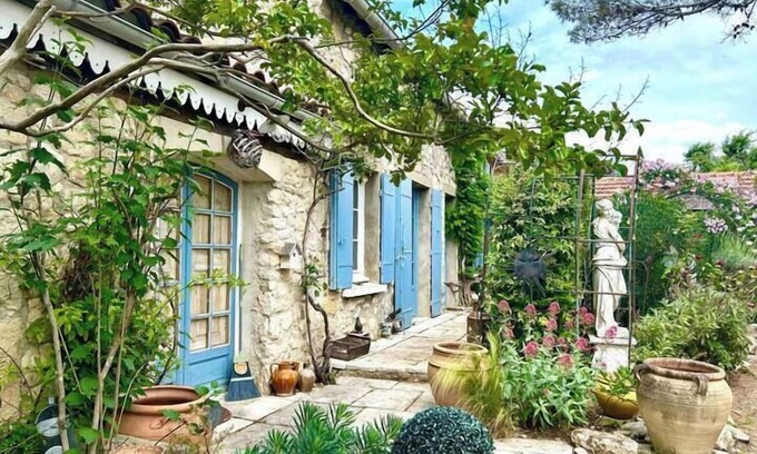 Sainte-Anastasie House | Le Cottage, private pool in the countryside