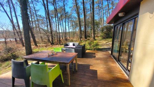 Leon Apartment | LE COTTAGE VUE LAC-2 vélos-Village Vacances Nature de 70ha! avec piscines et animations