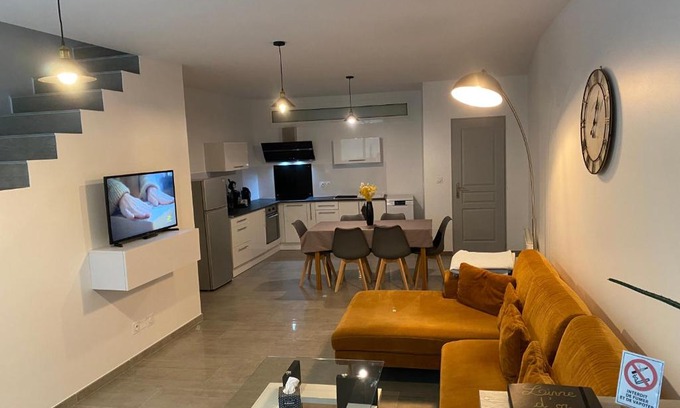 Chablis Apartment | Le Cristallin gîte plein coeur de Chablis