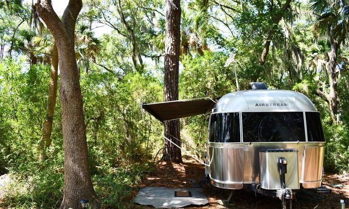 Dataw Island House | le de Paon- Private Island & Airstream!