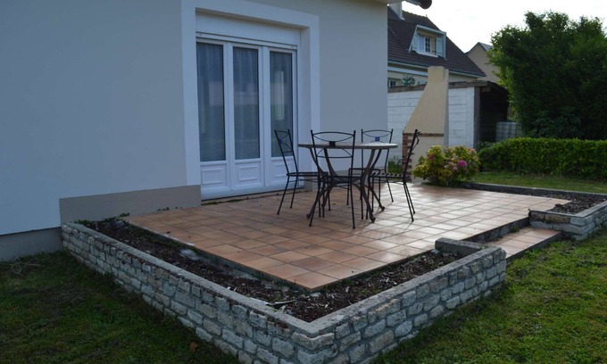Cresserons House | Le Dortoir, Maison Familiale - Jardin - 5km mer