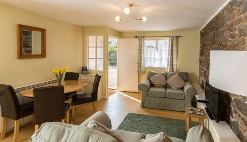 St. Martins House | Le Douit Farm Self Catering