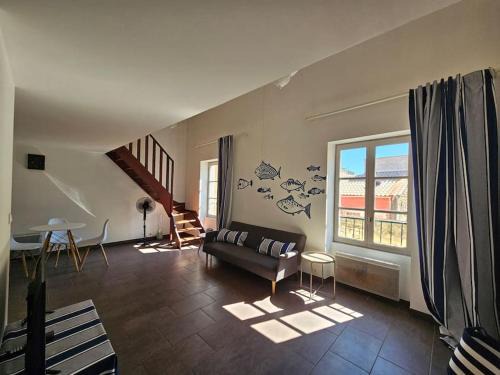 Nimes City Centre Apartment | Le Duplex du marin nîmois - Une Nuit à Nîmes
