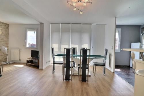 Troyes Apartment | Le Factory - Grand & Lumineux - Mon Groom