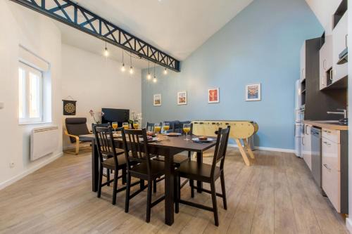Tourcoing Apartment | Le Flamand, jeux en bois déco du nord!