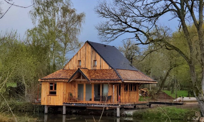 Sainte-Honorine-la-Chardonne House | Le Pavillon Japonais