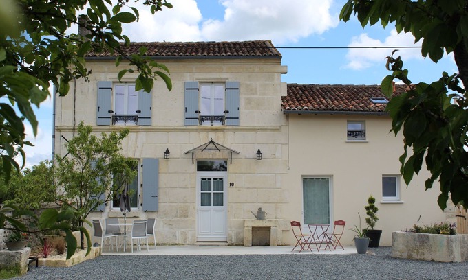 Brizambourg House | Le Gîte du Verger