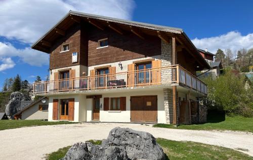 Villard-de-Lans Ski Chalet | Le Gîte Robert