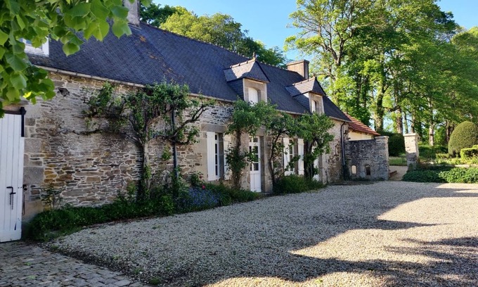 Saint-Denoual House | Le gîte Terre - Château de la Guyomarais