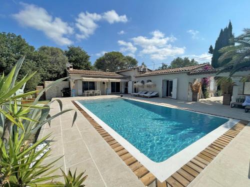 Puget-sur-Argens Villa | le Gabron