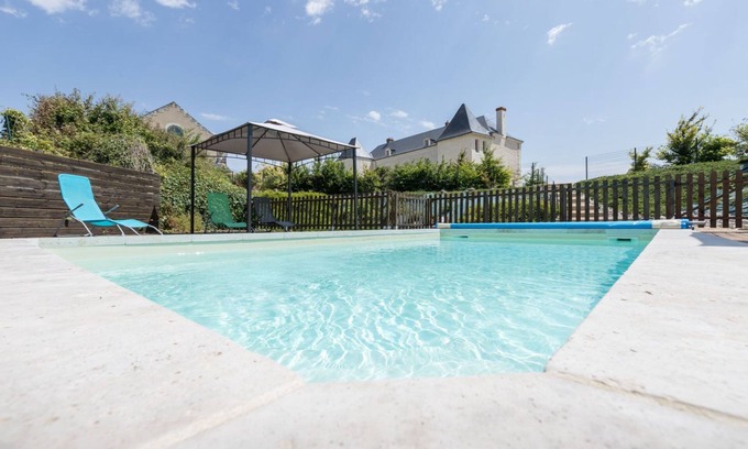 Lerne House | LE GARGANTUA with heated swimming pool for gatherings with family and friends.