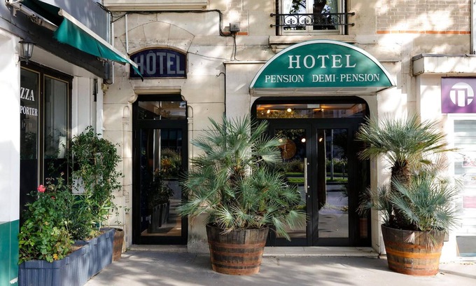 Maisons-Alfort Hotel | Le Grand Albert 1er