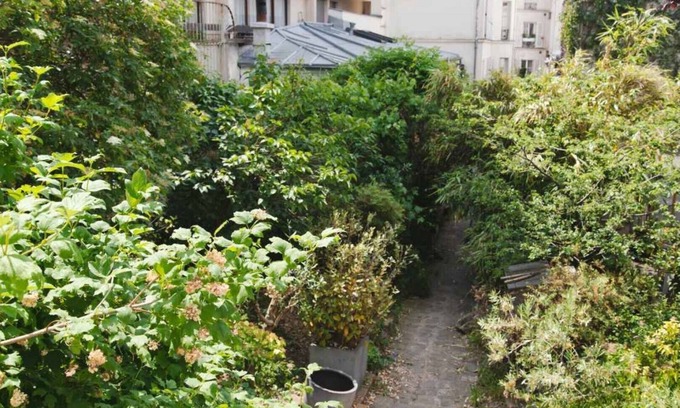 Belleville Apartment | Le Grand Maulnes - Suite Moutarde