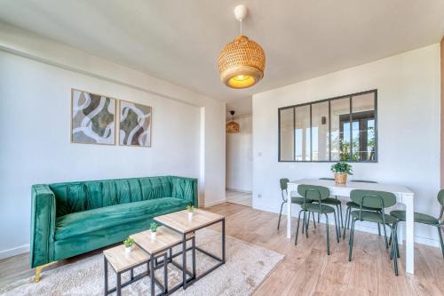 Parilly Apartment | Le Grand Voyageur - 3 chambres - Parking privé - Métro