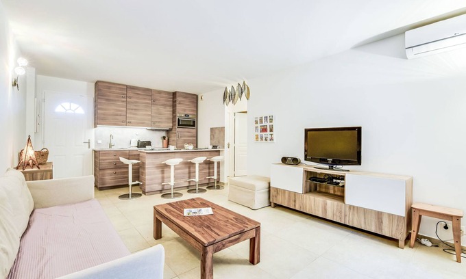 Cote d'Azur- French Riviera Apartment | Le Jardin d'Artemis by Interhome