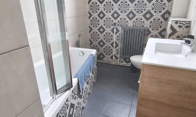Besancon Apartment | "Le Klein", Studio au Calme au Centre de Besançon