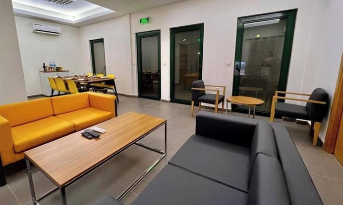 Niamey Apartment | Le Lézard Vert, Maison d'Affair à Niamey 1 BR Suite