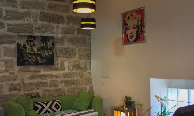 Pezenas Apartment | Le Loft Molière - whirlpool bath - 50m² - France