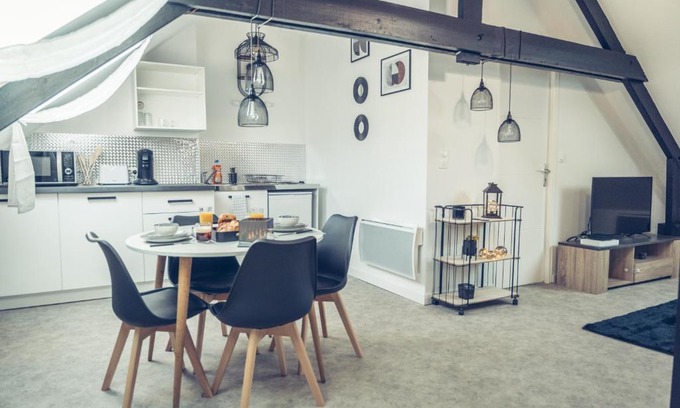 Saint-Pol-sur-Mer Apartment | Le loft superbe studio avec stationnement gratuit