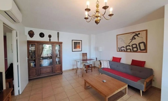 Gares Apartment | Le Majestic ~ Fully Equipped, Parking & Air Conditioning