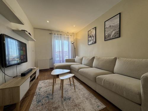 Heuze - Saint-Georges House | Le Maki - 10 pers - Rêve au Mans