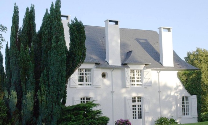 Jurancon House | Le Manoir – 5 Cham­bres