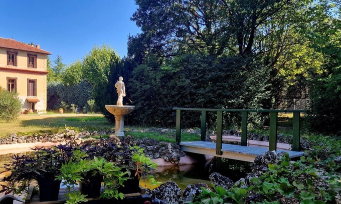 Valreas Apartment | Le Manoir de la Belle Endormie