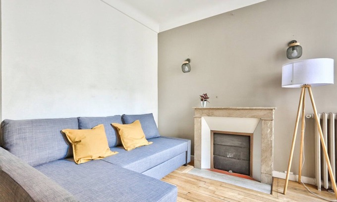 Arsenal Apartment | Le Marais Charmant Apartment Paris