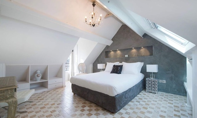 Saint-Gervais Apartment | Le Marais Sicile