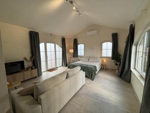 Florennes House | Le Mas de Corenne