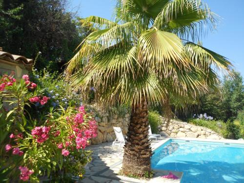 Le Rouret Bed & Breakfast | Le Mas de FRAYERE