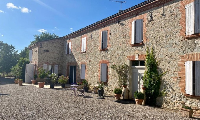Lavaur Bed & Breakfast | Le Mas De Marie