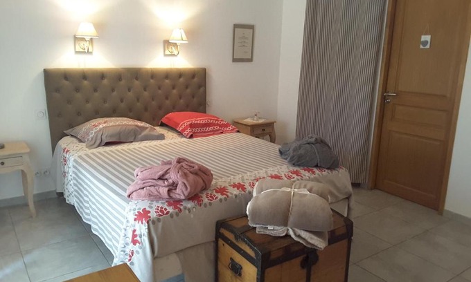 Saint-Maximin Bed & Breakfast | Le Mas de Tiomka