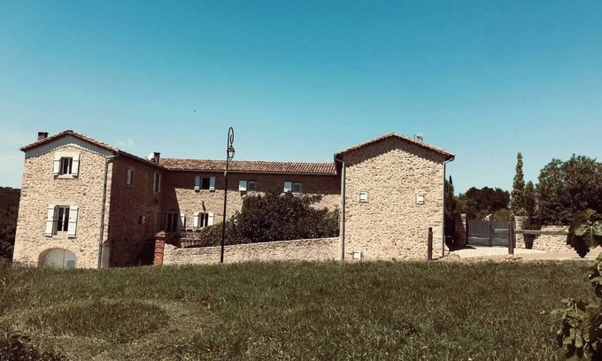 Vezenobres House | Le mas du figuier at the foot of the medieval city