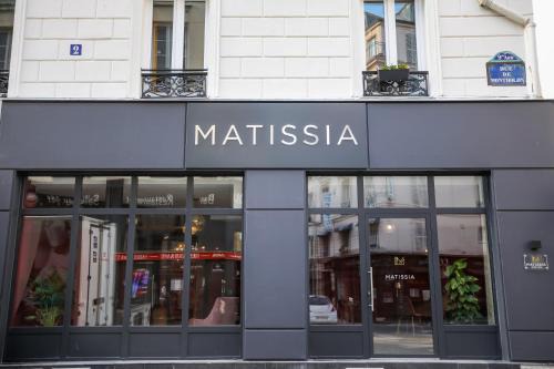 Quartier de Rochechouart Apartment | LE MATISSIA