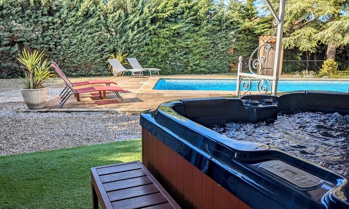 Mazan House | Le Mazanet with its private SPA and swimming pool