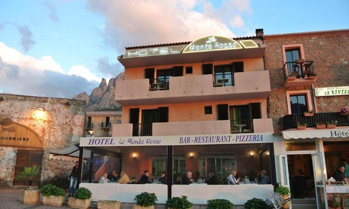 Porto Hotel | Le monte rosso