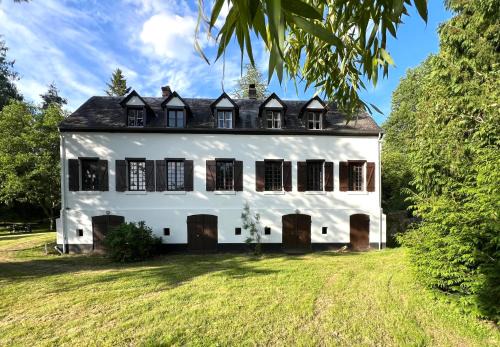 Aubry-le-Panthou Villa | Le Moulin Foulon