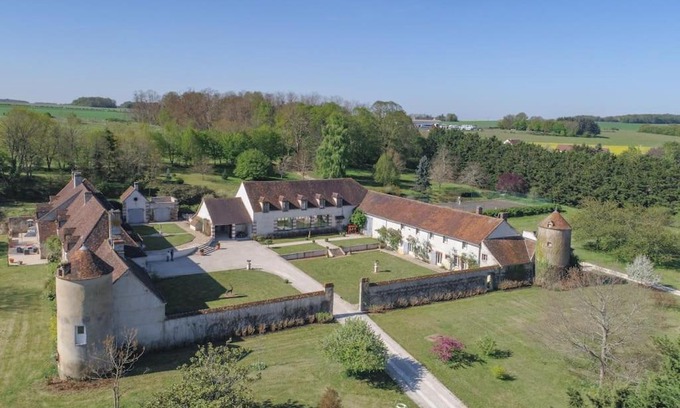 Gy-les-Nonains House | Le Nature Lodge