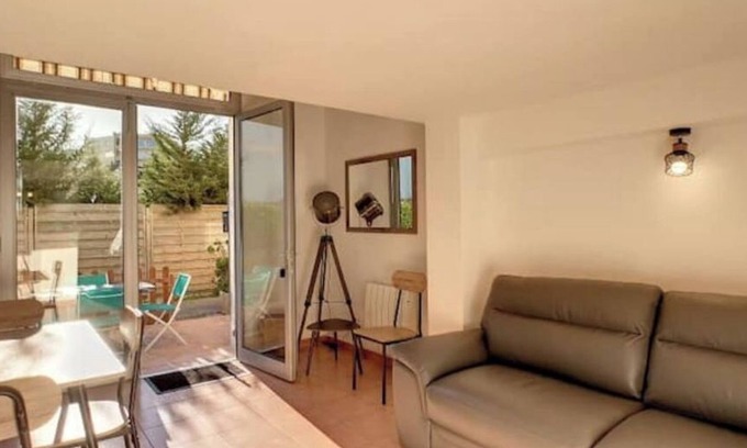 Mandelieu-la-Napoule Beach Apartment | Le nid D'azur