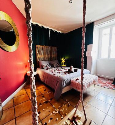 Moret-sur-Loing Apartment | Le Nid d'Amour avec jacuzzi, Moret-sur-Loing